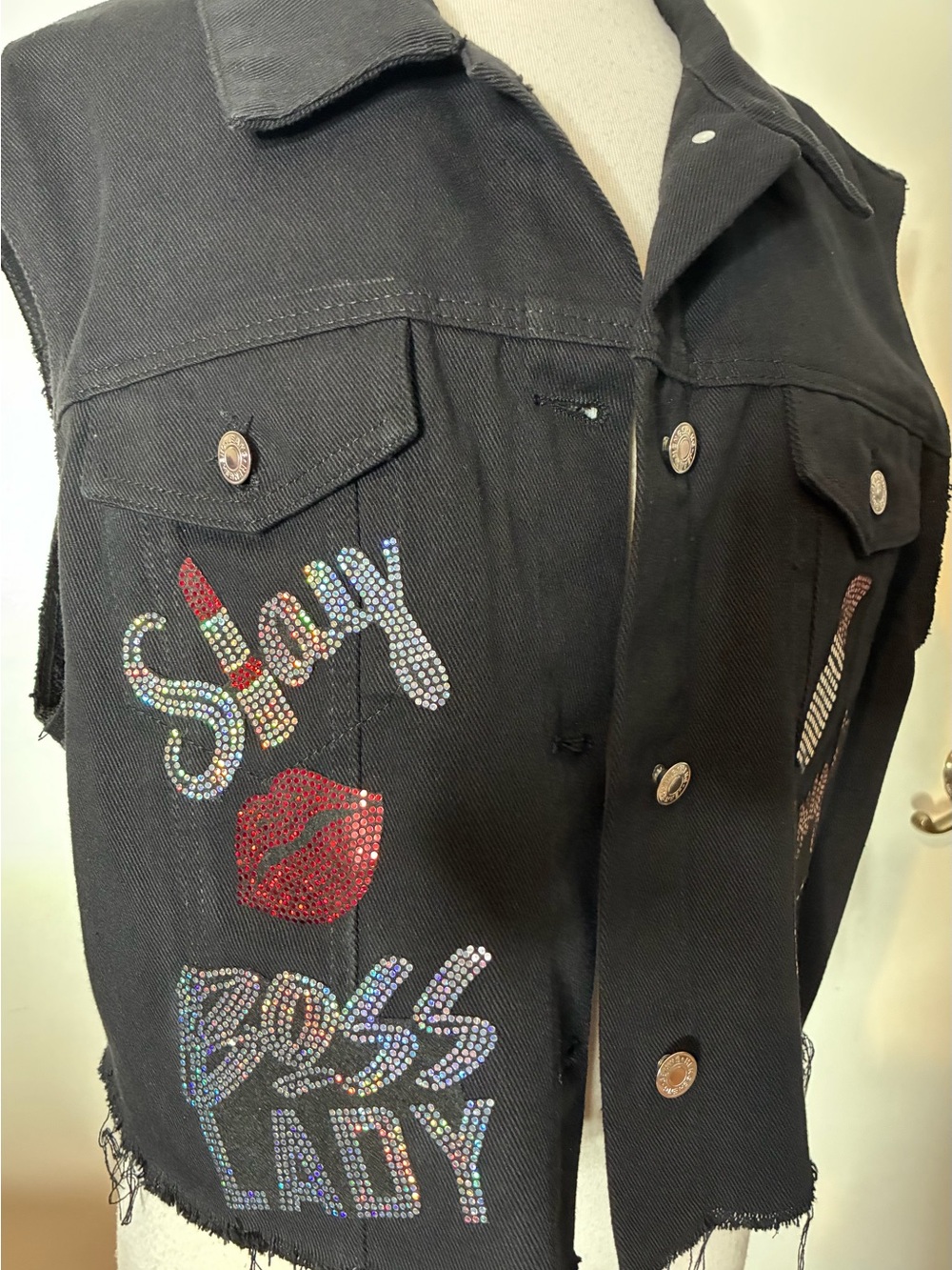 NWOT cropped denim jacket - Picture 2 of 3